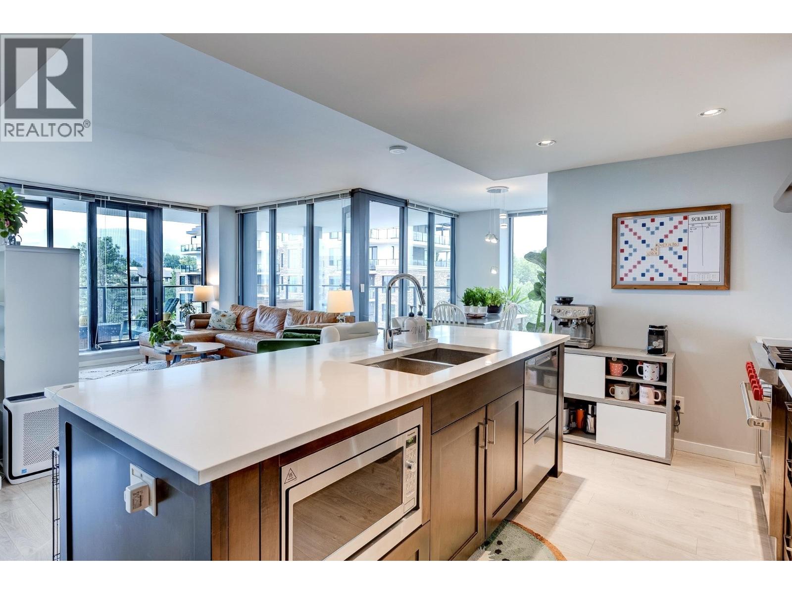 485 Groves Avenue Unit# 406