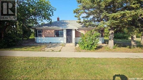 218-220 3rd AVENUE E Kelvington SK S0A1W0