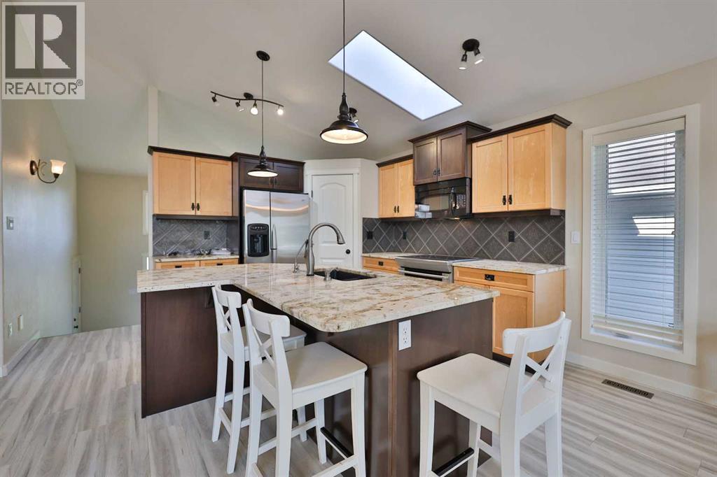 74 Rivermont Crescent W