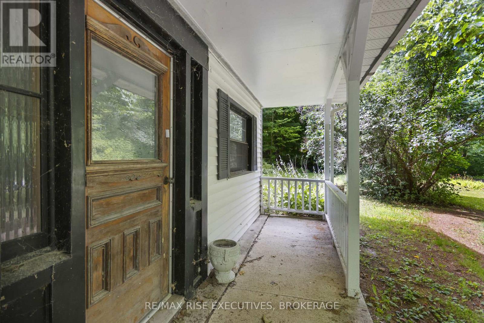 1349 RIDGE ROAD