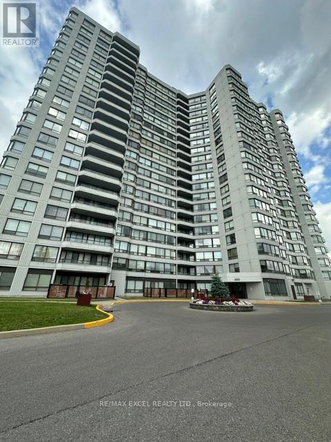 806 - 300 ALTON TOWERS CIRCLE