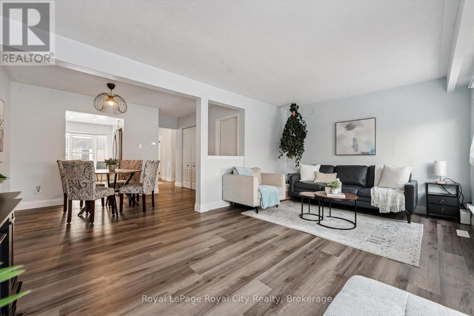 30 - 121 BAGOT STREET