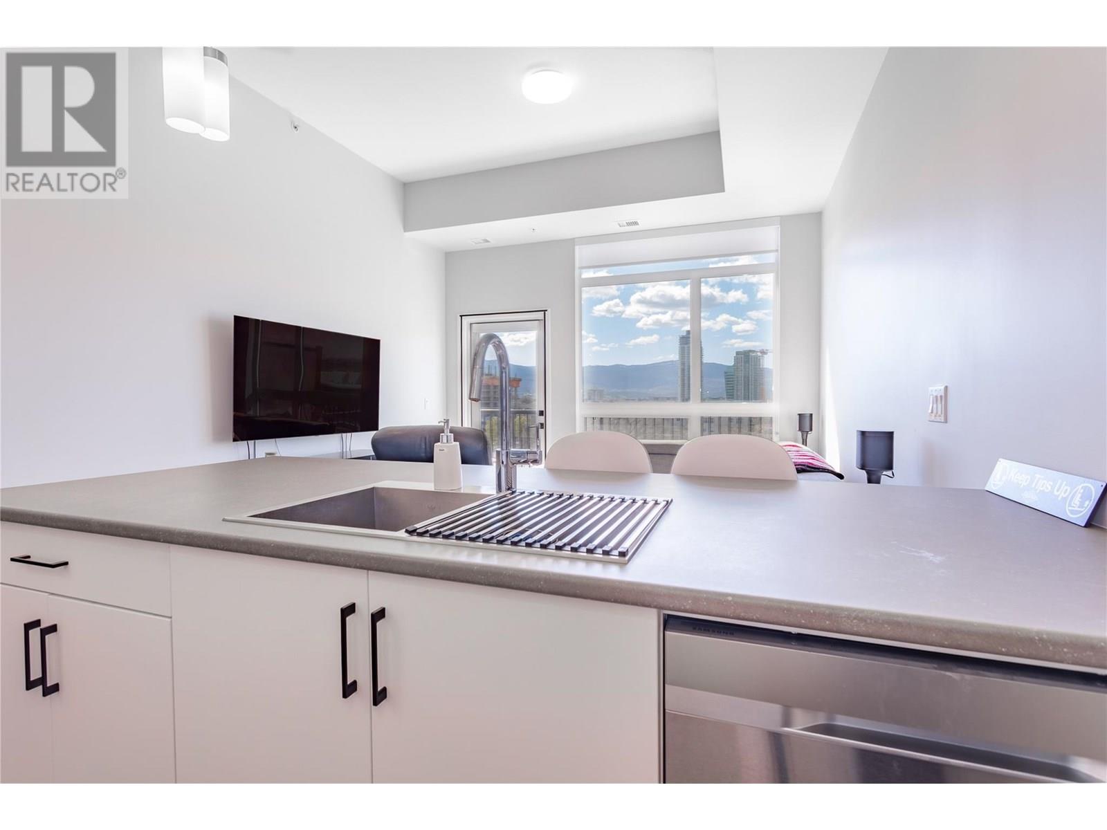 1215 St Paul Street Unit# 606