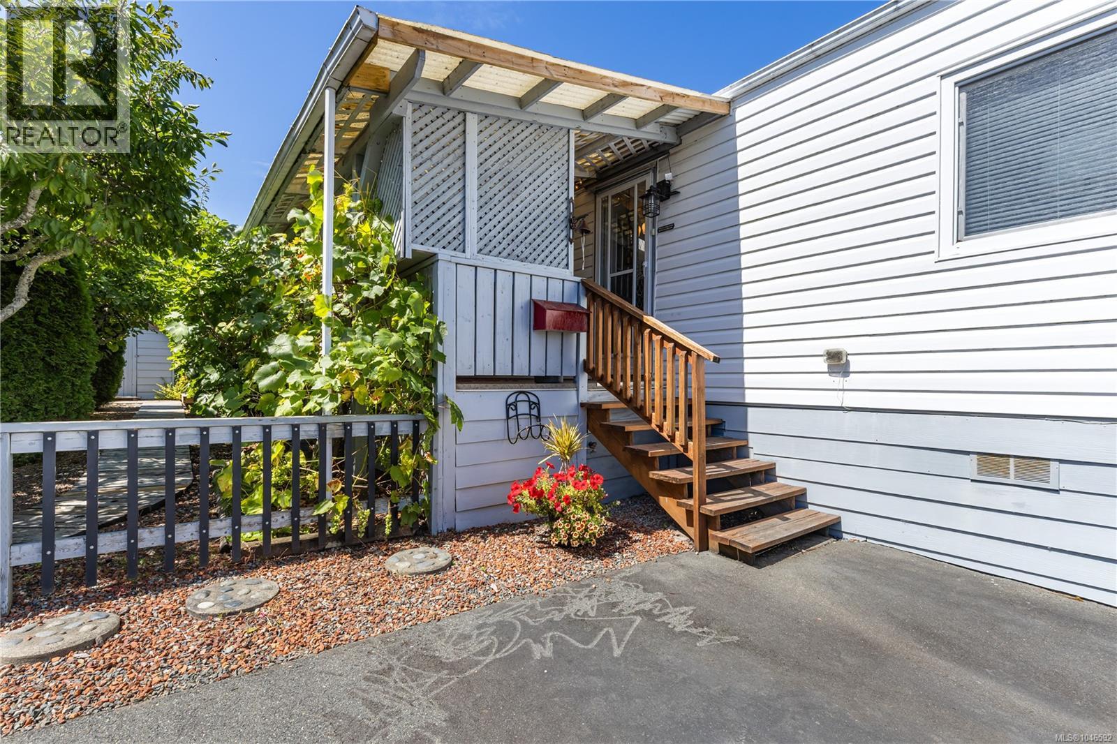 94 7701 Central Saanich Rd