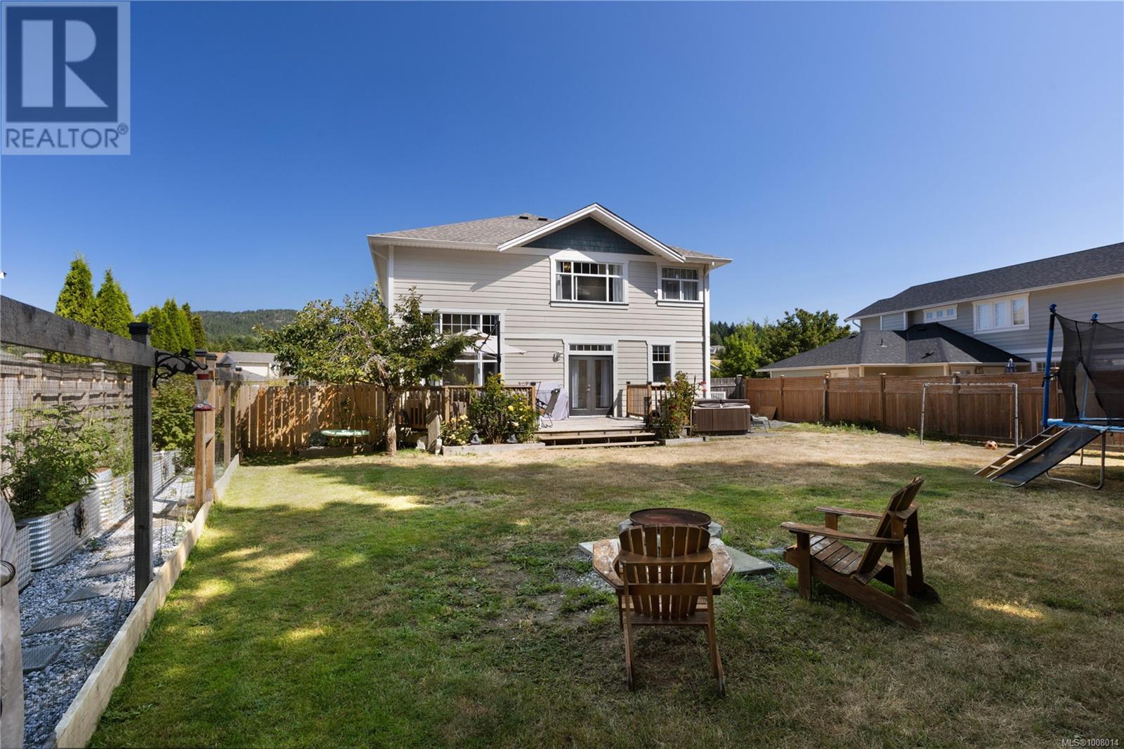 2424 Driftwood Dr