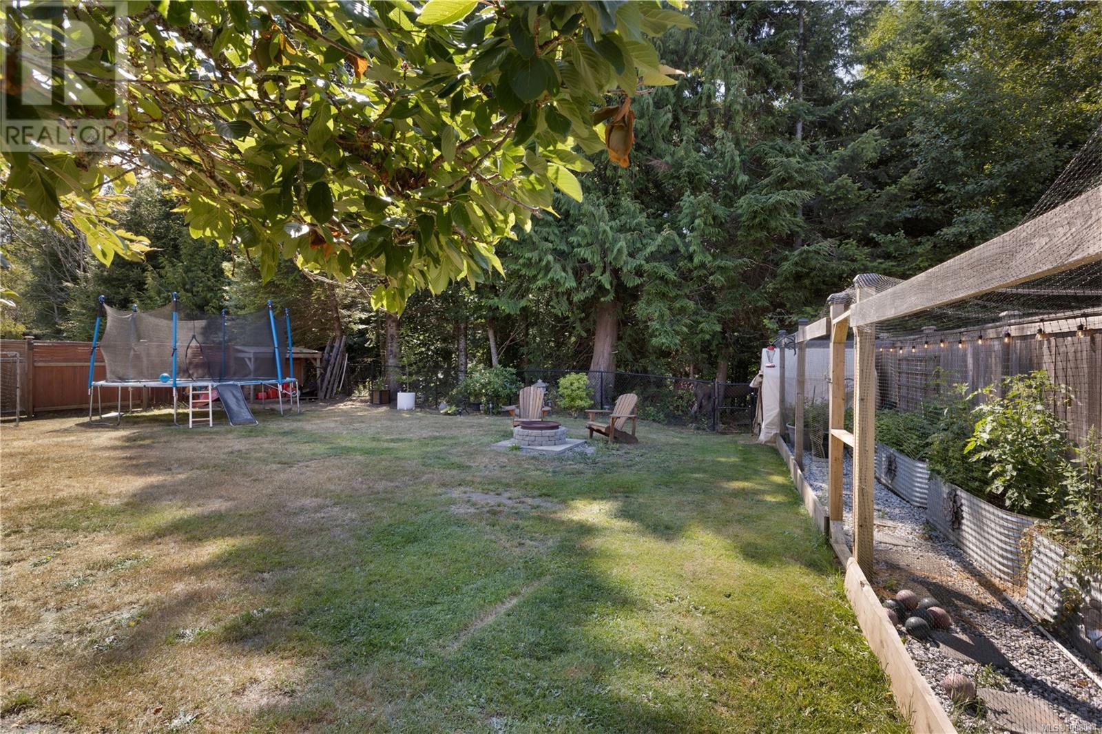 2424 Driftwood Dr