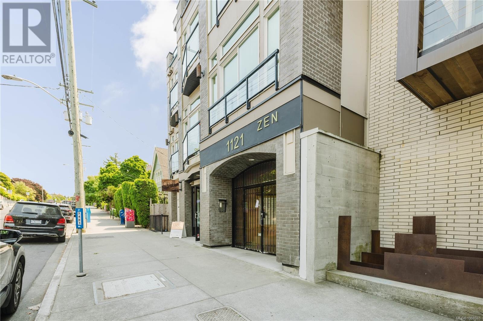 308 1121 Fort St
