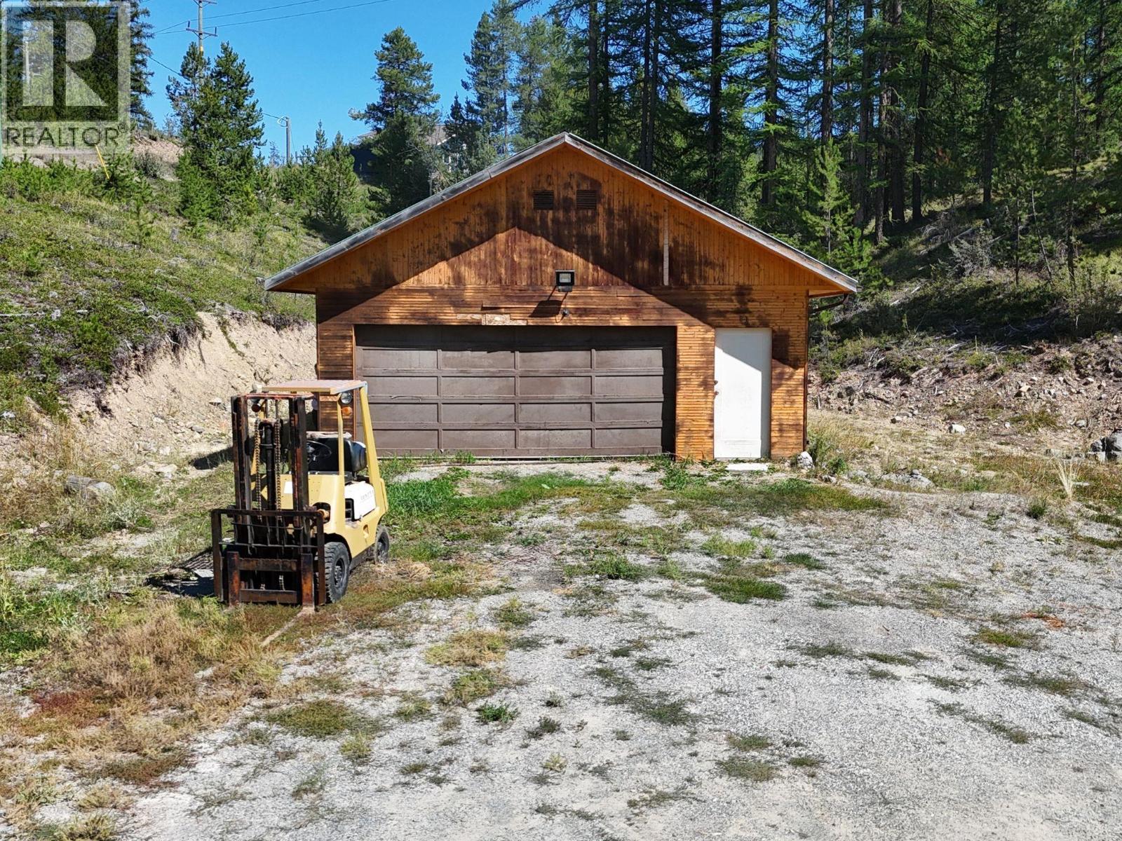 5698 Hidden Valley Road