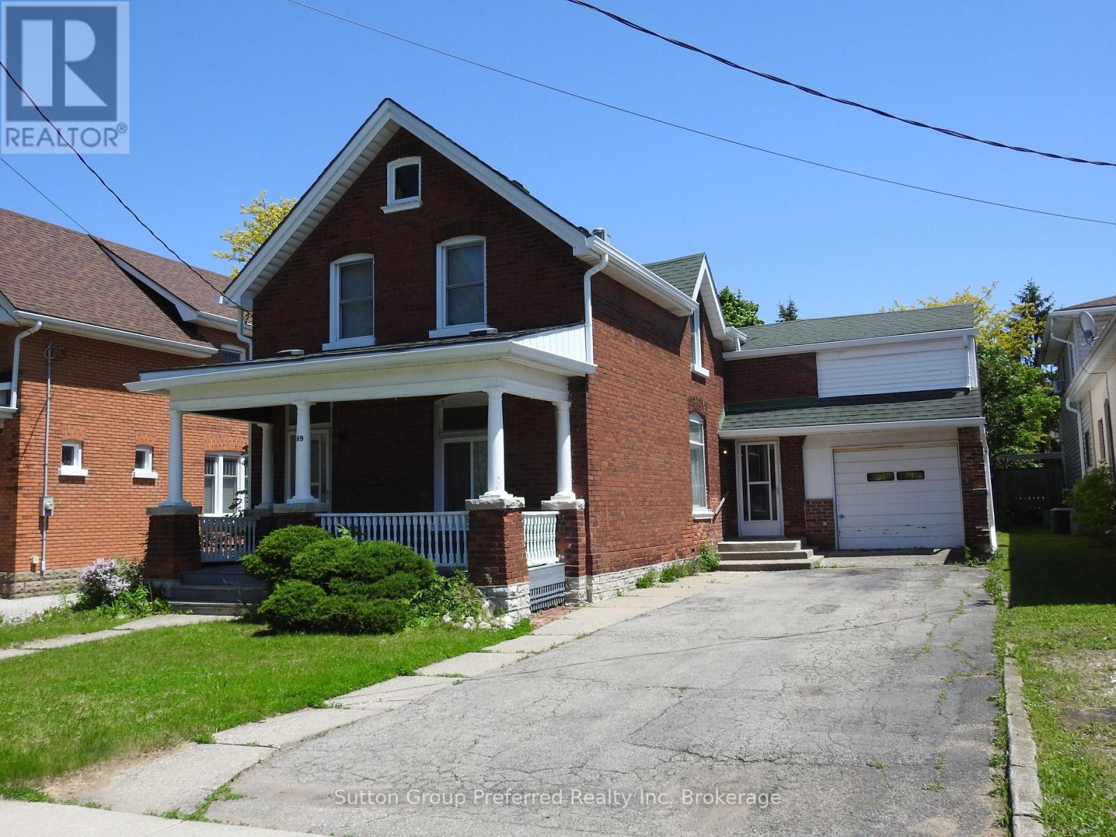 89 GRAND STREET