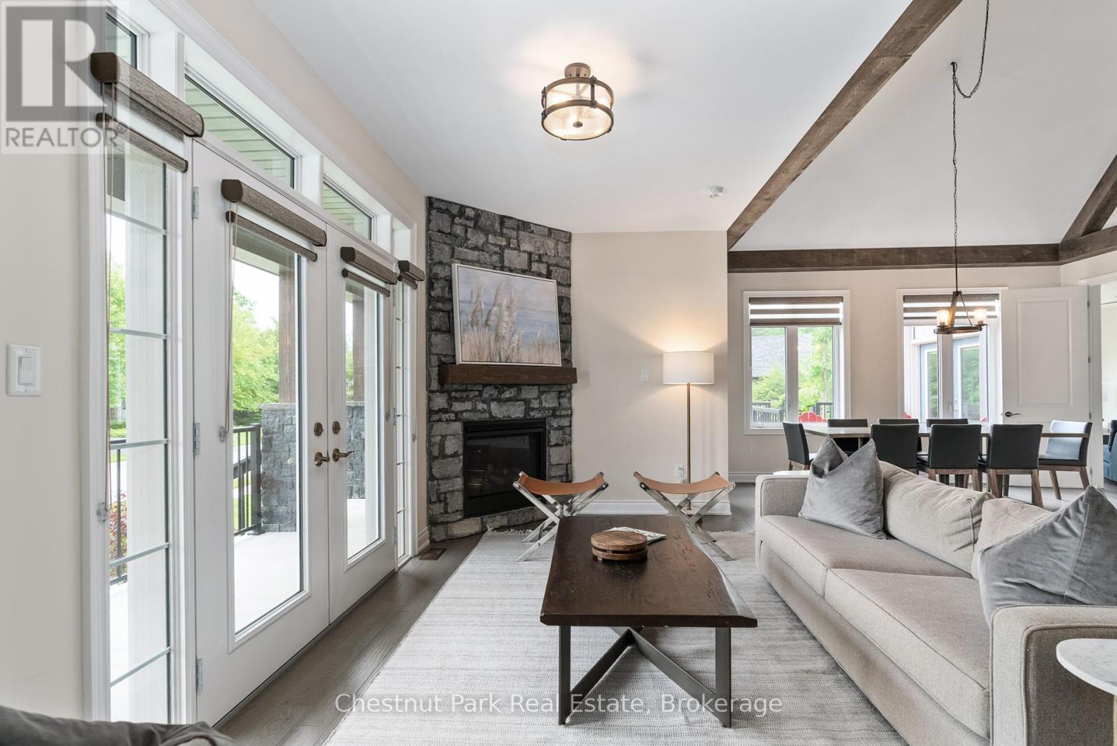 3 BAYPOINT COURT