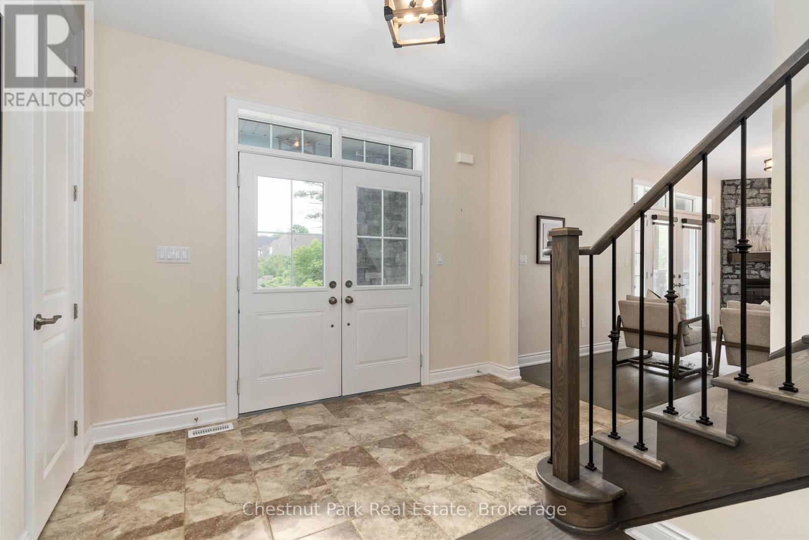 3 BAYPOINT COURT