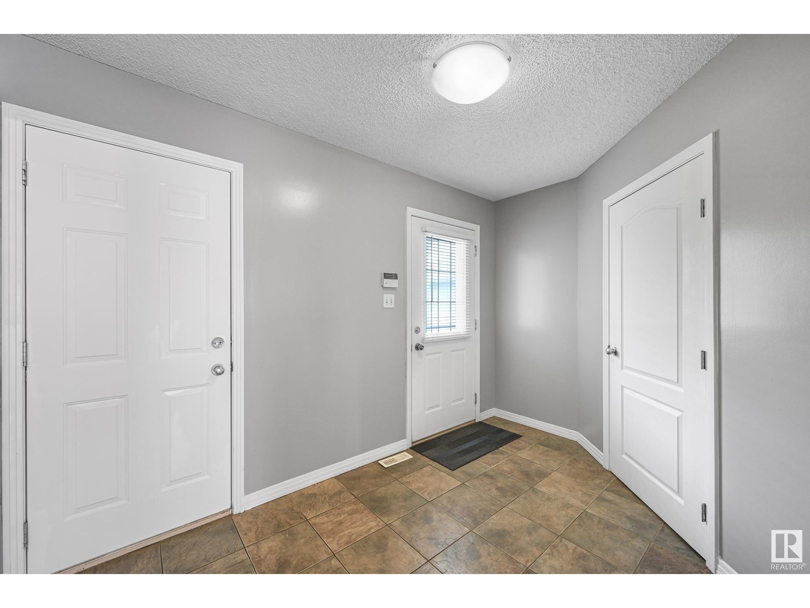 1857 GARNETT WY NW