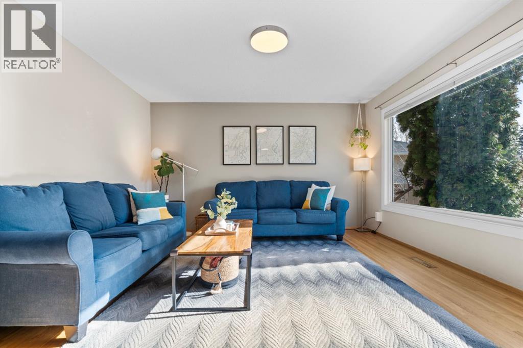 128 Allandale Close SE