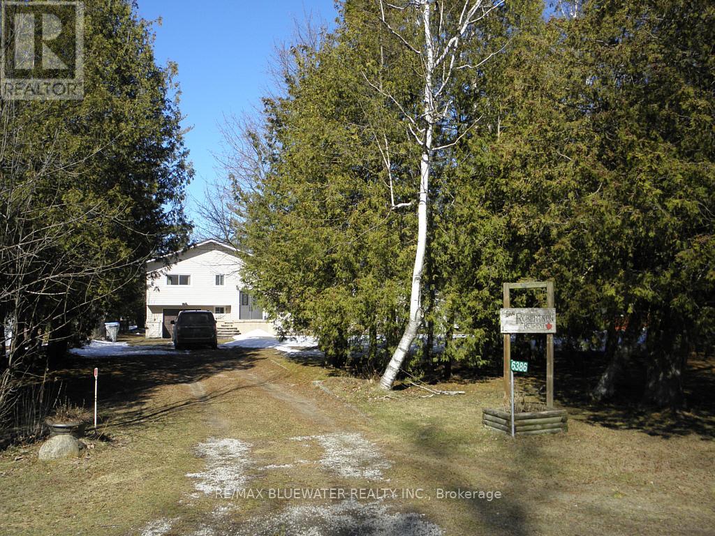 6386 VICTORIA AVENUE