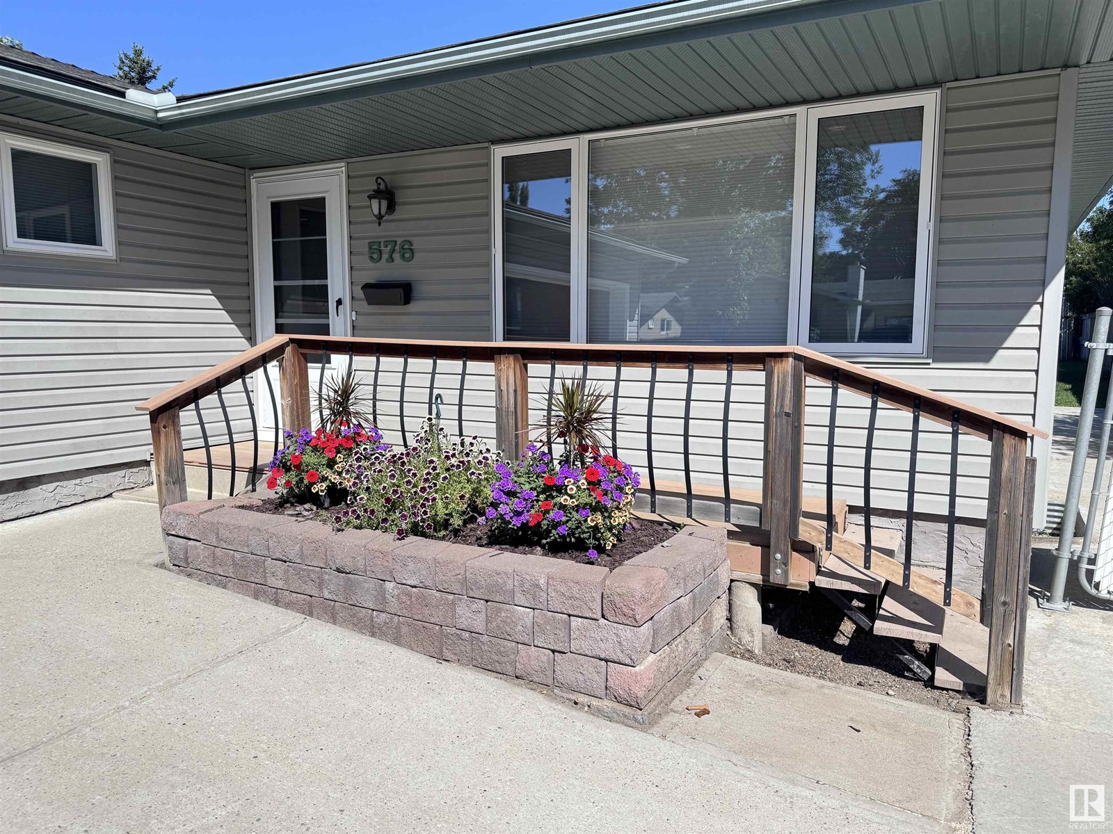 576 SAGE CR