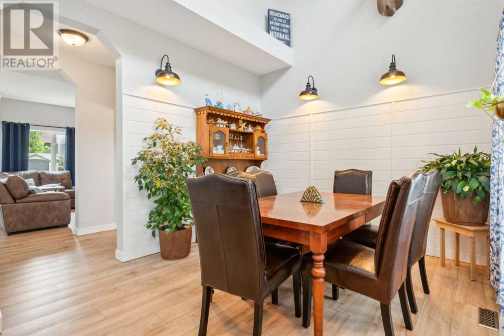 137 Chaparral Road SE