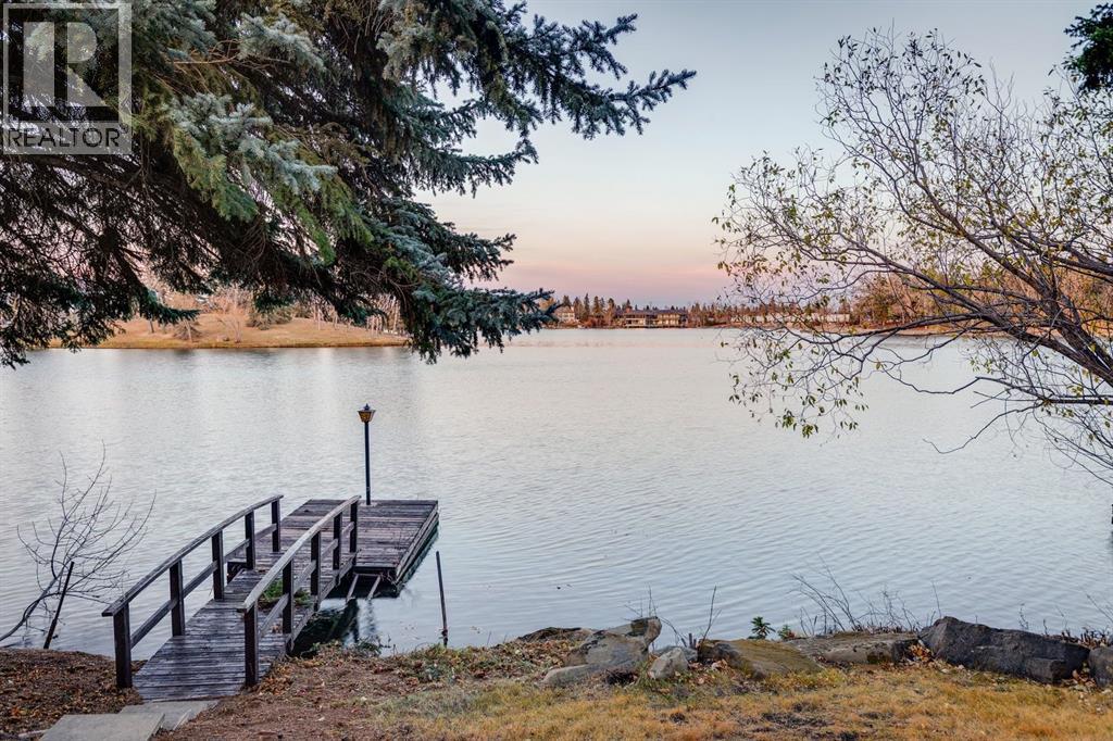 540 Lake Moraine Green SE