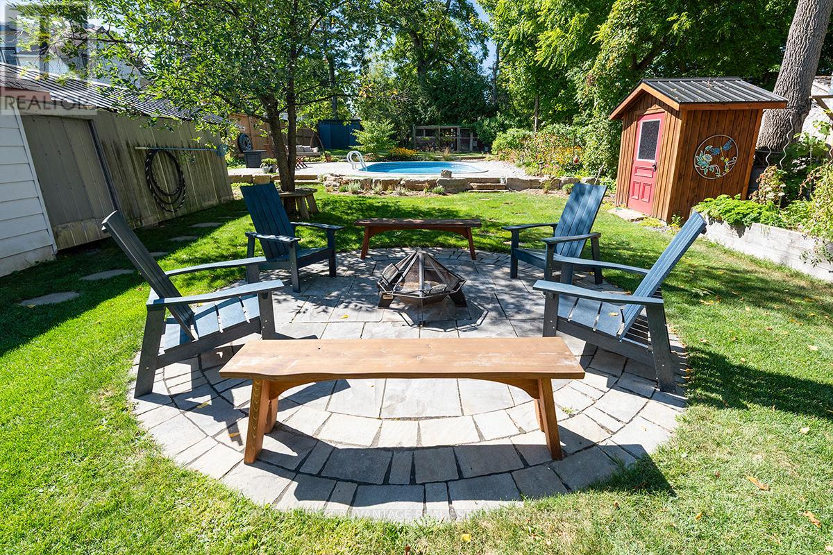 74 BECKWITH STREET E