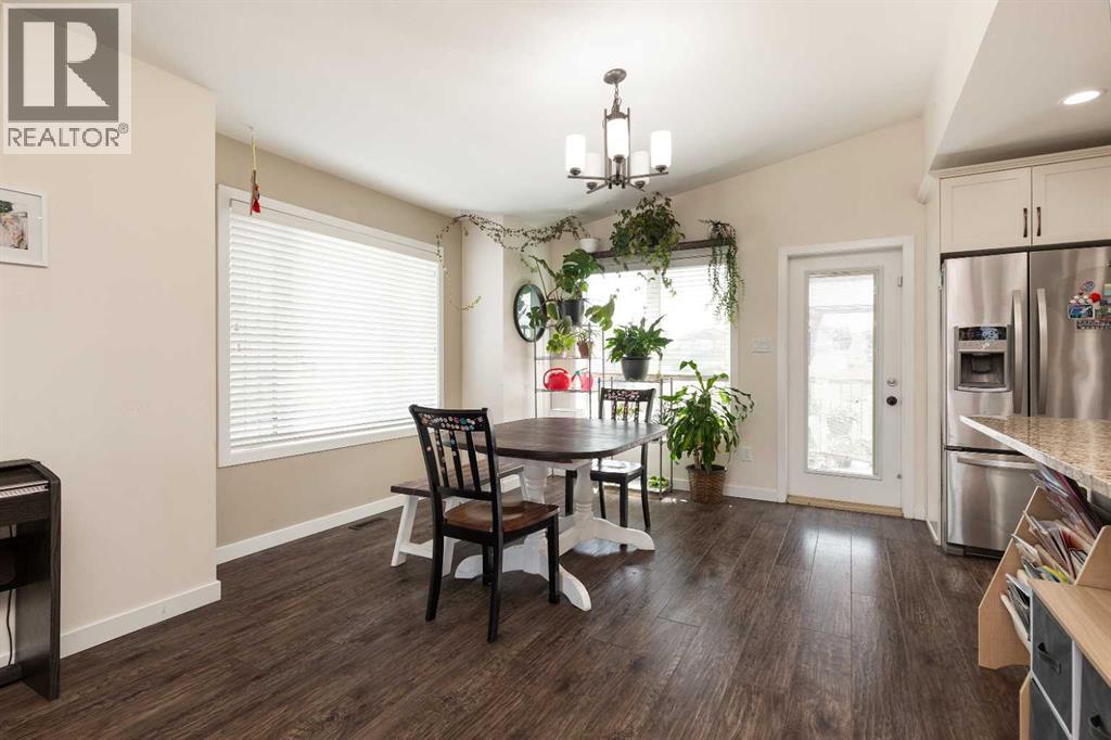 160 Firelight Way W