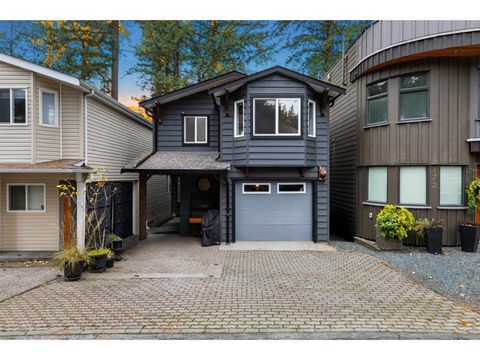 173 FIRST AVENUE|Cultus Lake North Cultus Lake BC V2R4Z4