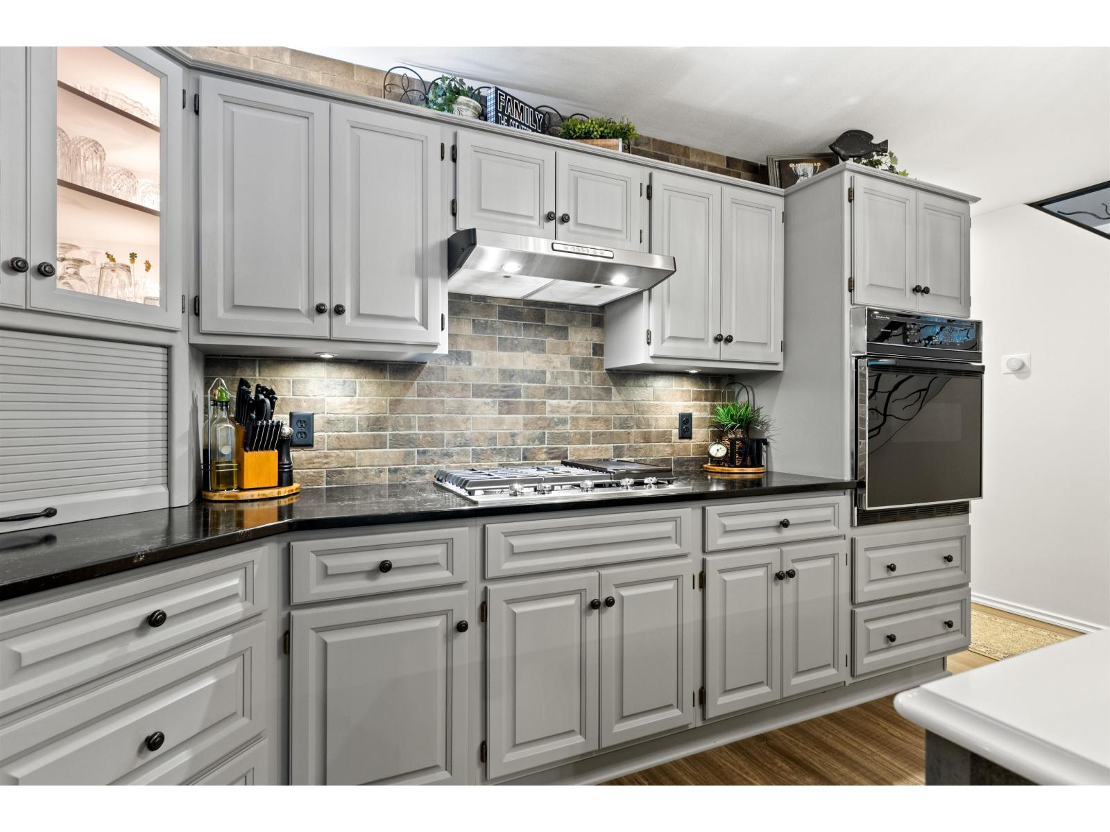 173 FIRST AVENUE|Cultus Lake North