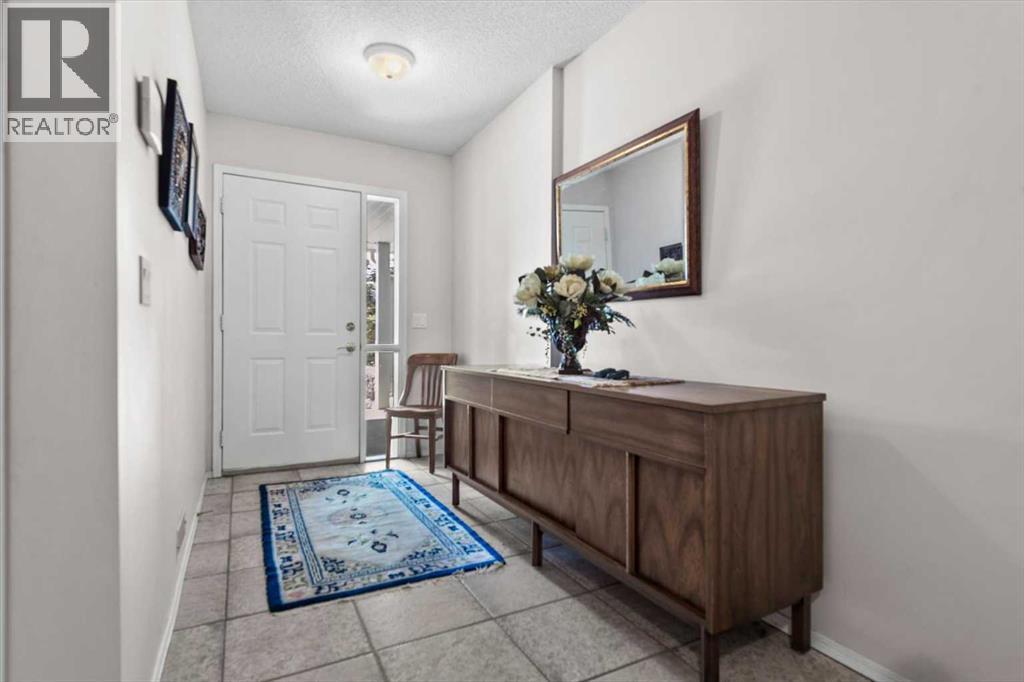 180 Valley Ridge Heights NW