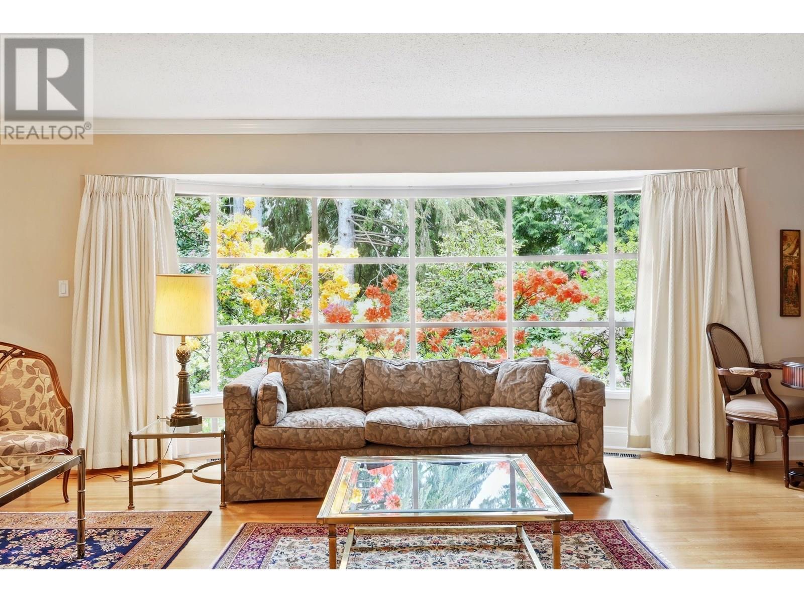 475 SOUTHBOROUGH DRIVE