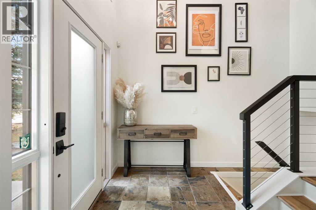 238 Somerglen Way SW