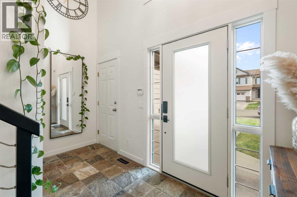 238 Somerglen Way SW