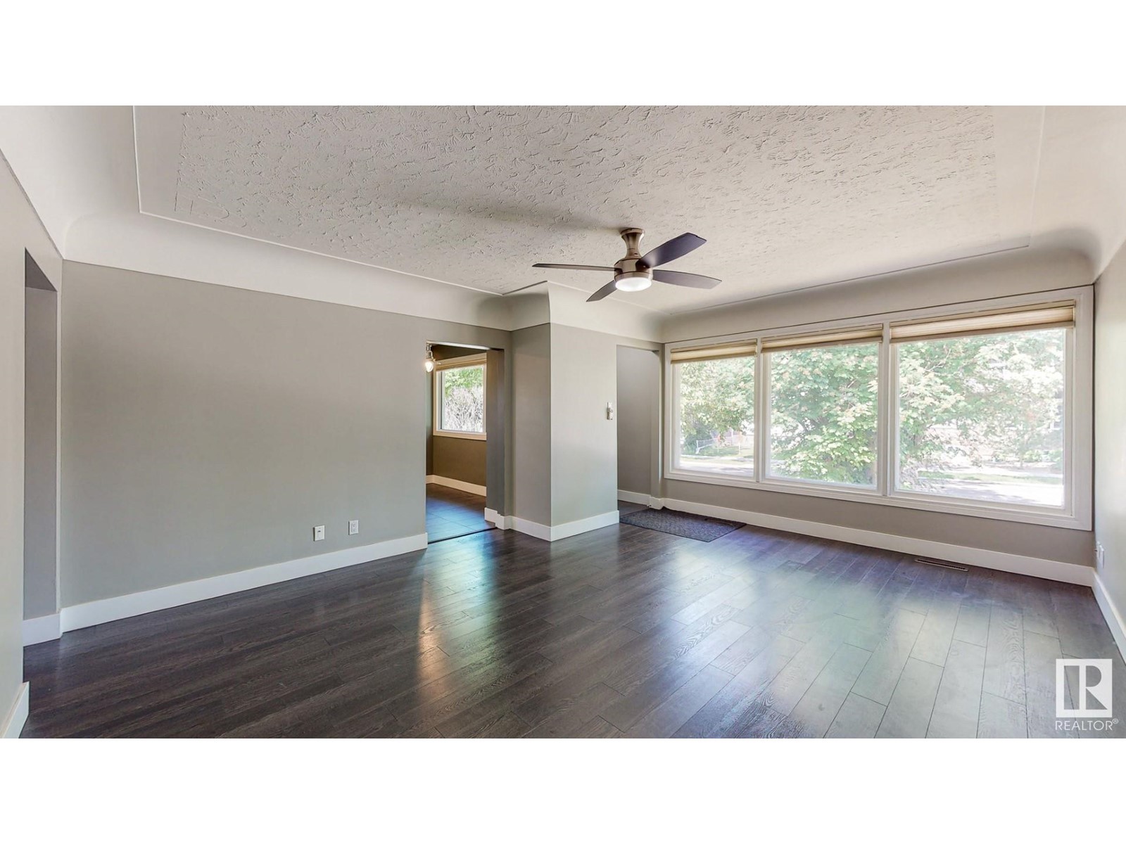 10525 63 AV NW
