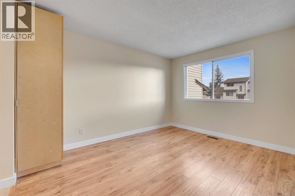 23, 73 Glenbrook Crescent