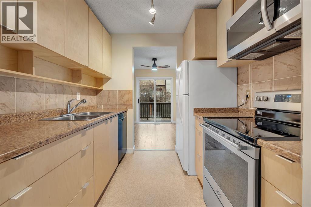 23, 73 Glenbrook Crescent