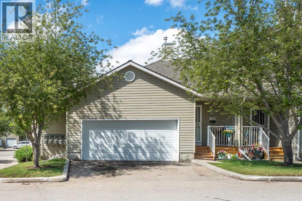 120 Mt Aberdeen Manor SE