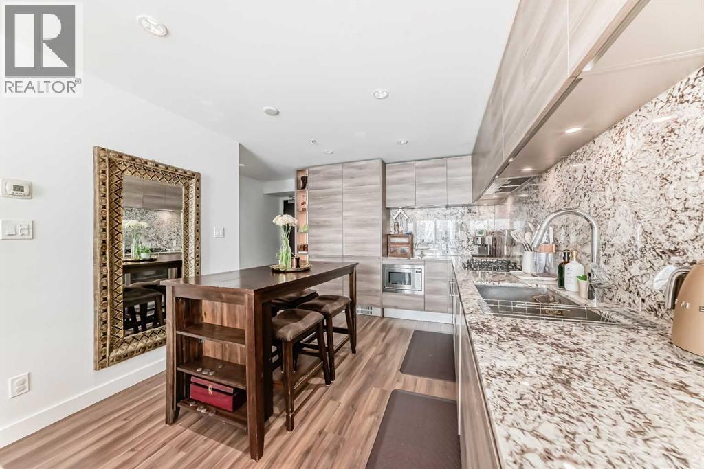 2205, 310 12 Avenue SW