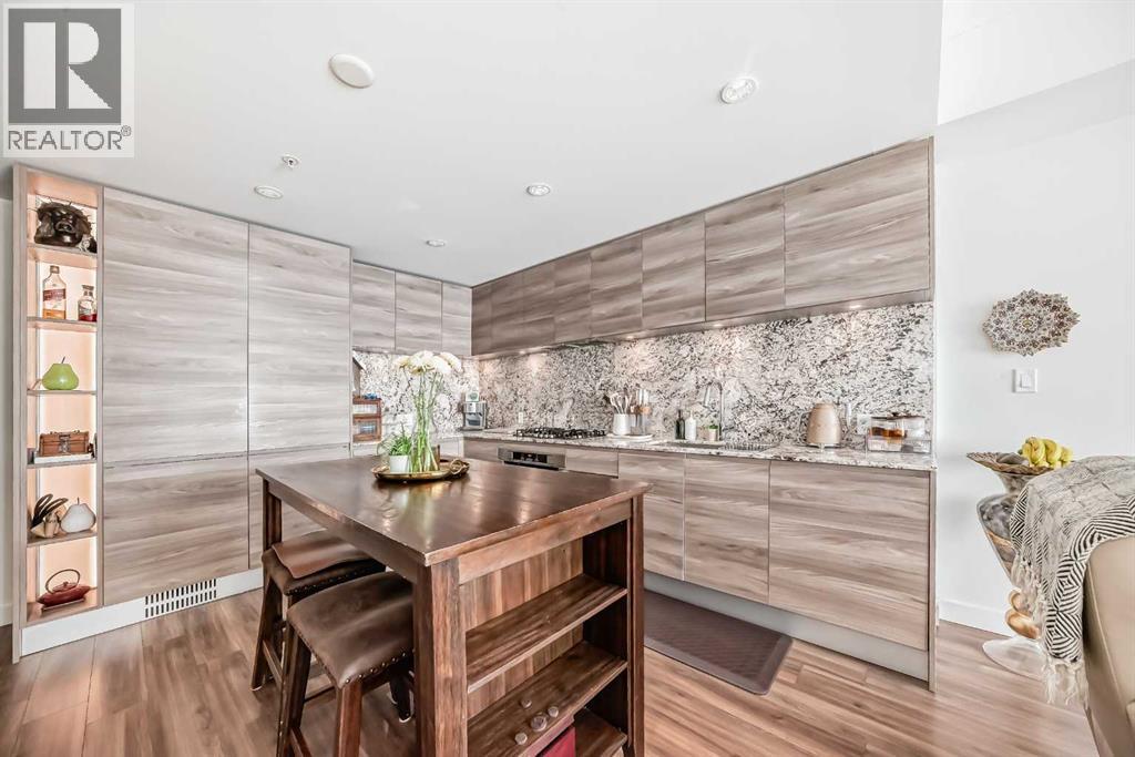 2205, 310 12 Avenue SW