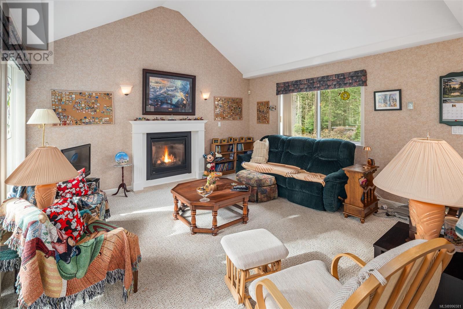 983 Carolwood Dr