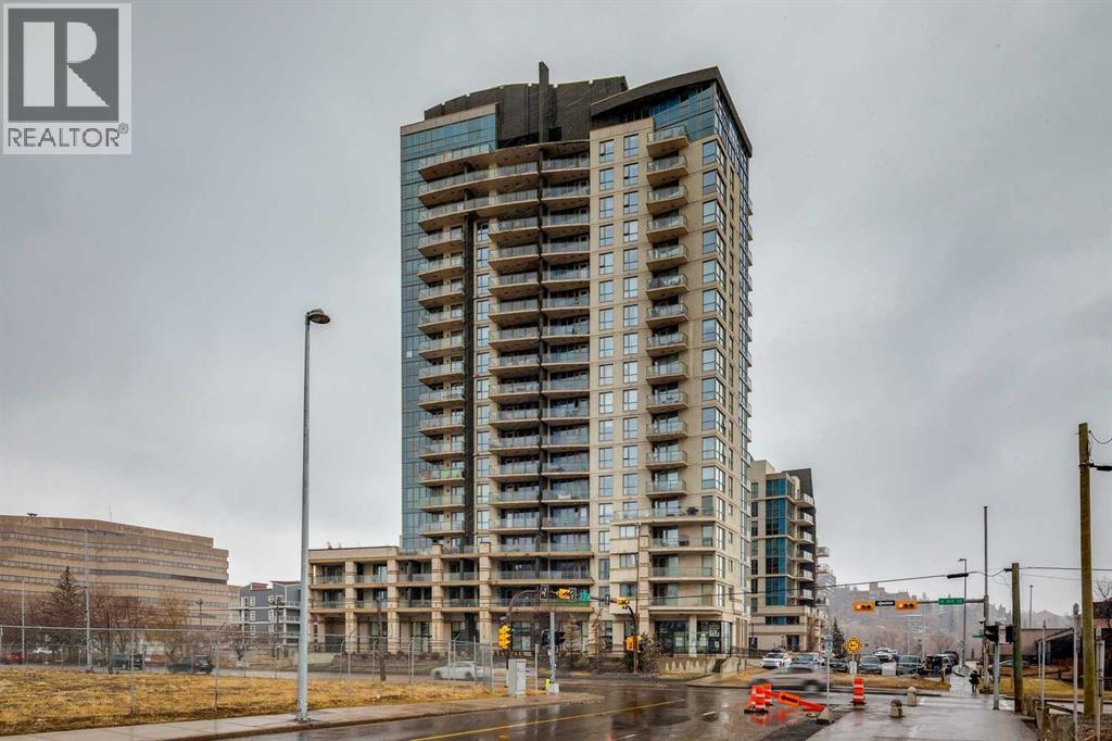 807, 325 3 Street SE