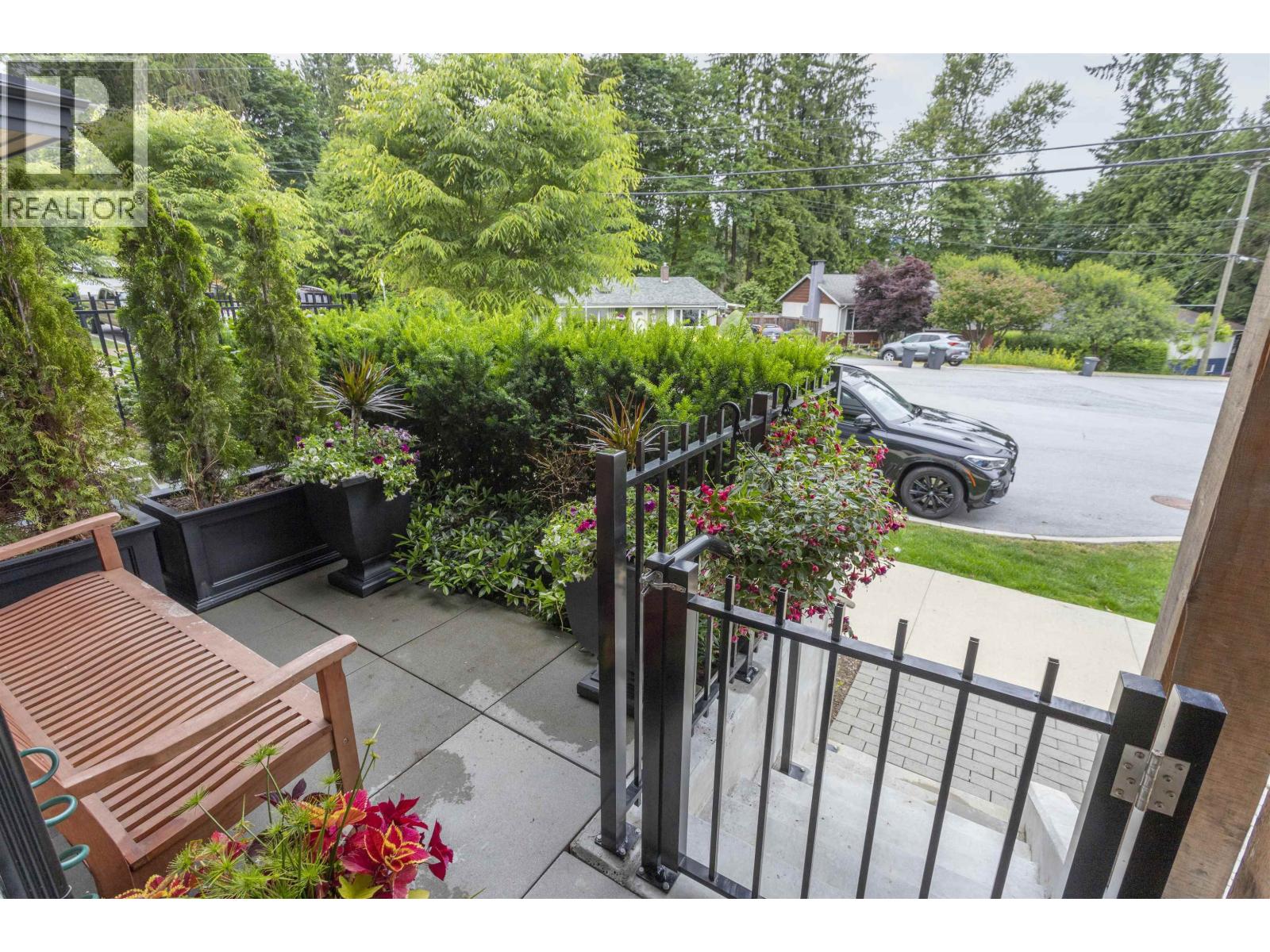 6 50 SEAVIEW DRIVE