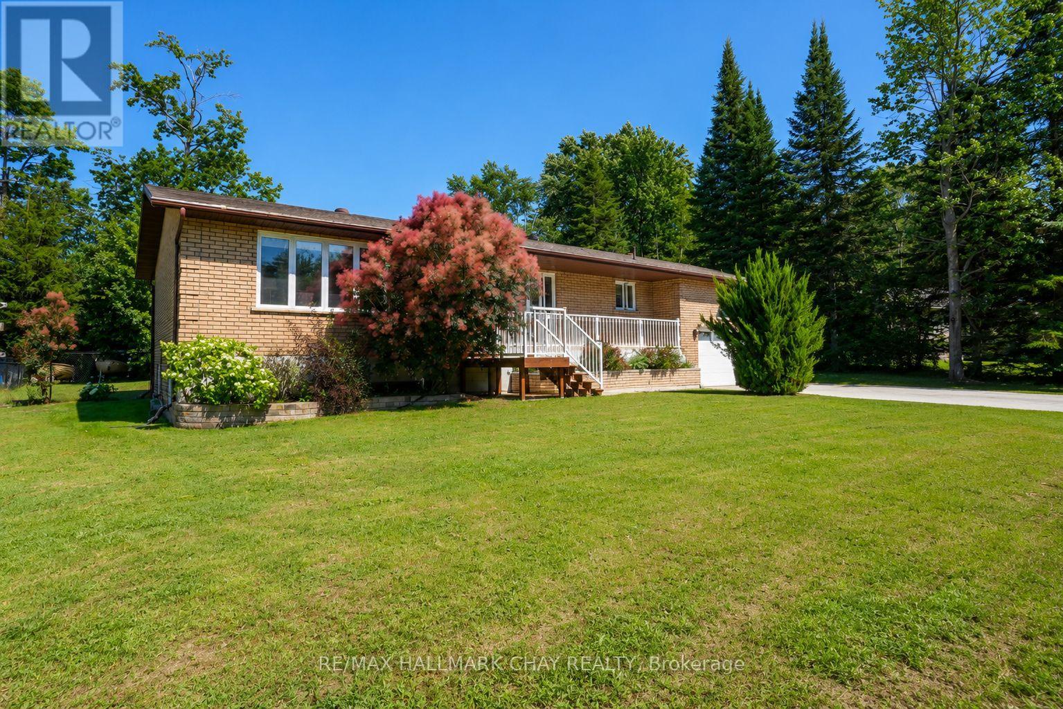 51 INDIANOLA CRESCENT