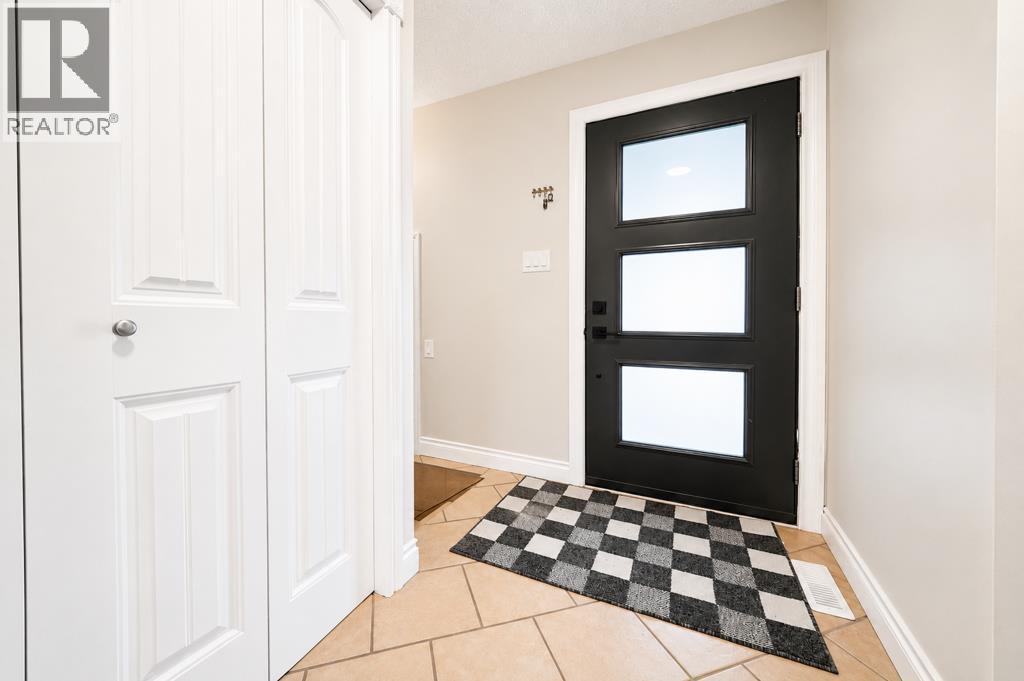 82 Ross Haven Court SE