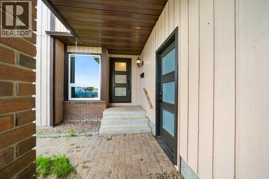82 Ross Haven Court SE