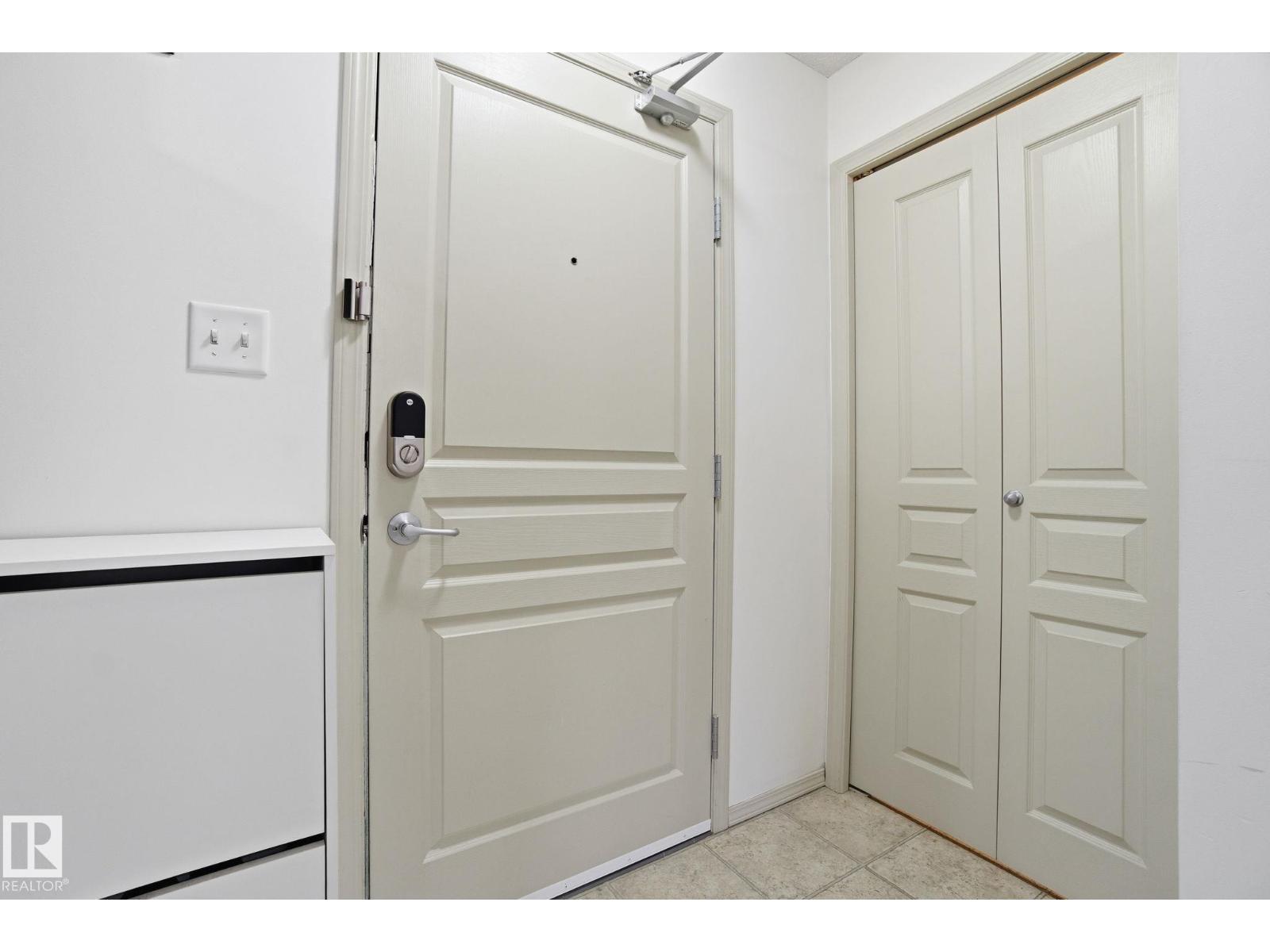 #219 309 CLAREVIEW STATION DR NW