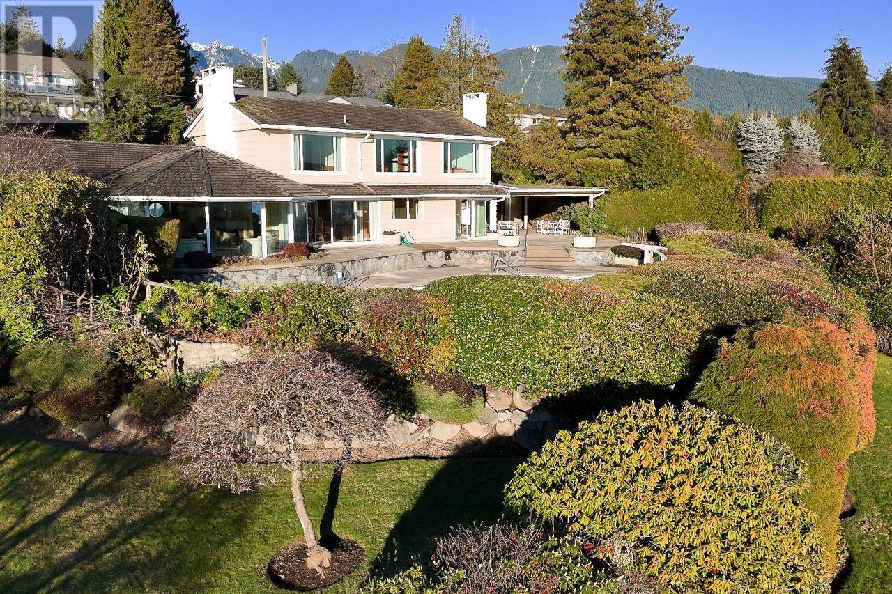 735 FAIRMILE ROAD
