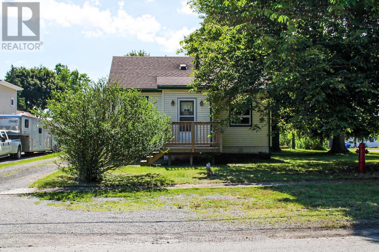 Photo 1 of 20 — 40 RAMEY AVENUE, Port Colborne (Main Street), ON L3K2L3