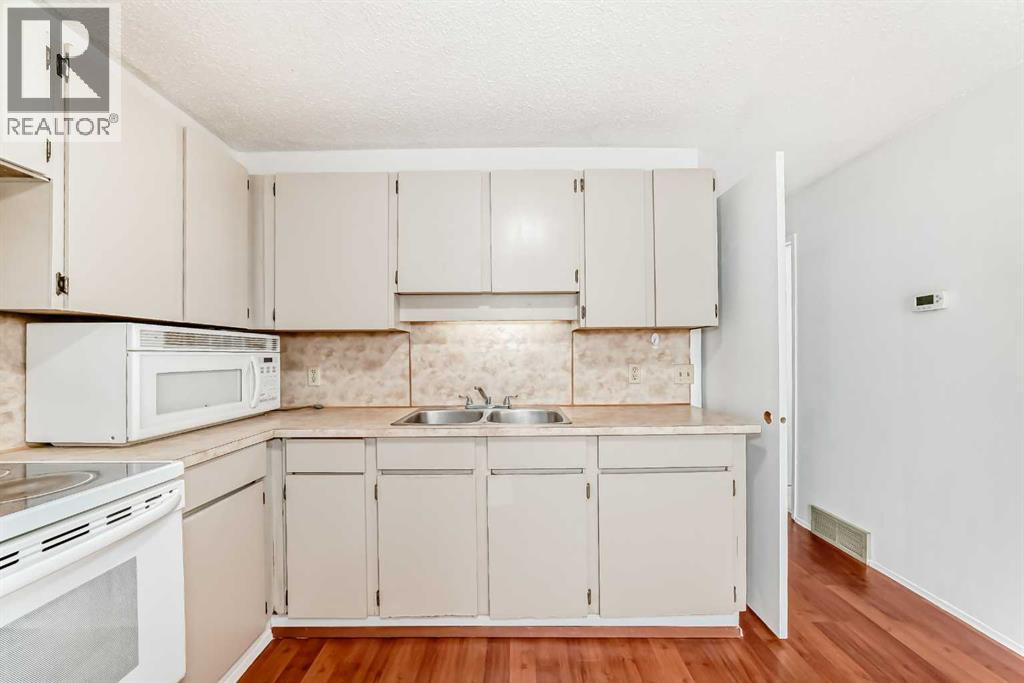 #11, 380 Bermuda Drive NW