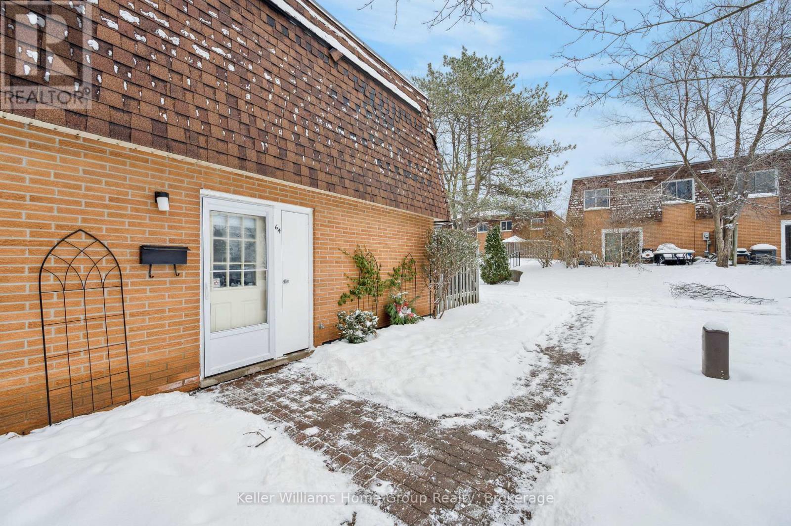 64 - 120 COUNTRY CLUB DRIVE