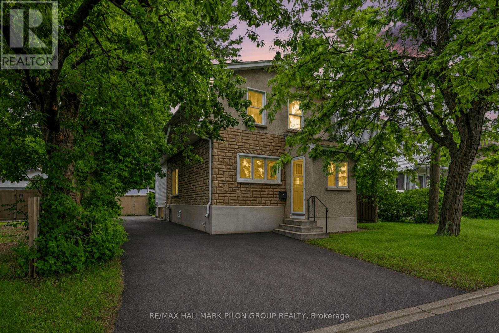 Photo 1 of 14 — 528 GUY STREET, Ottawa, ON K1K1B9