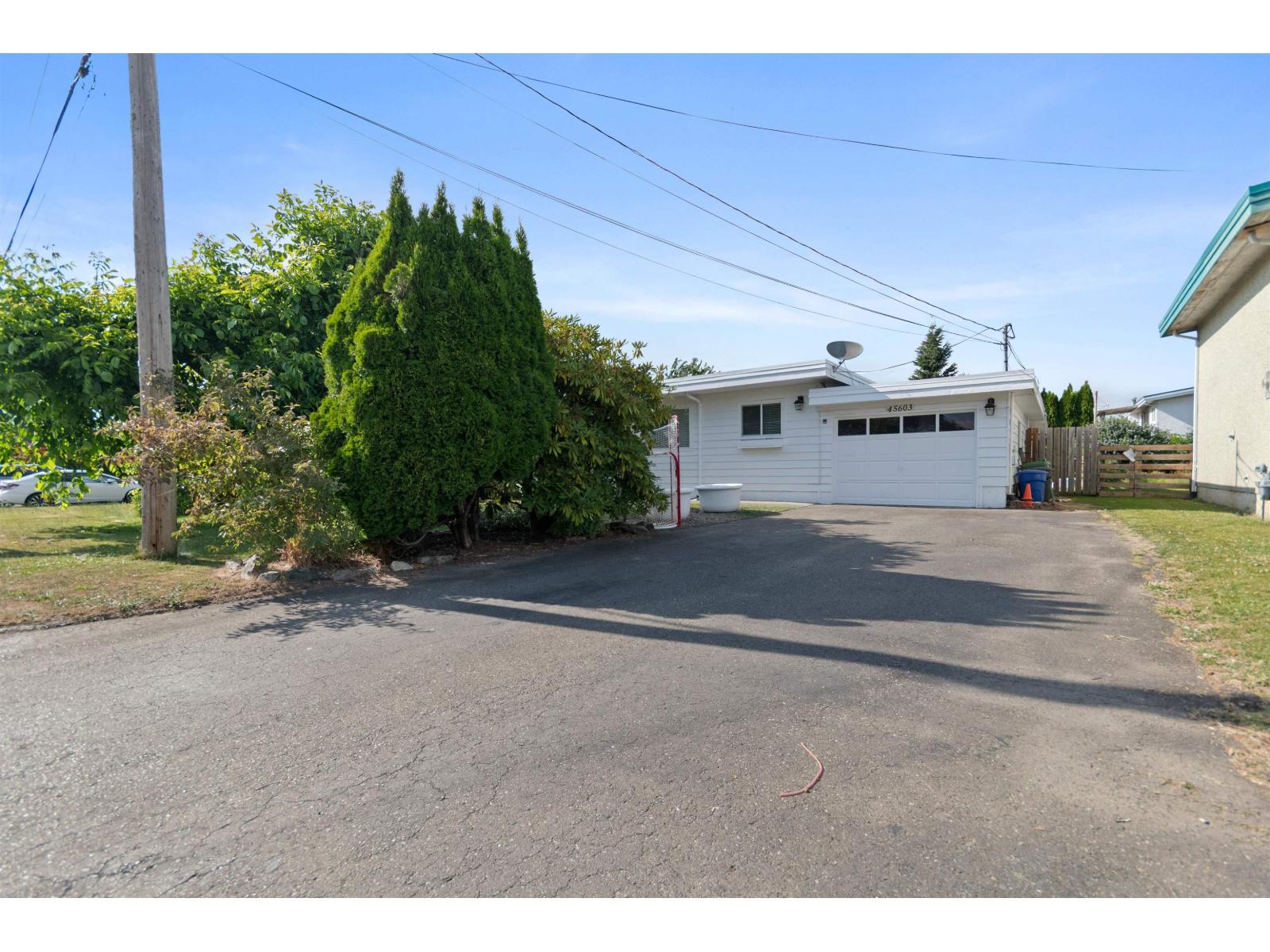 45603 REECE AVENUE|Chilliwack Proper West