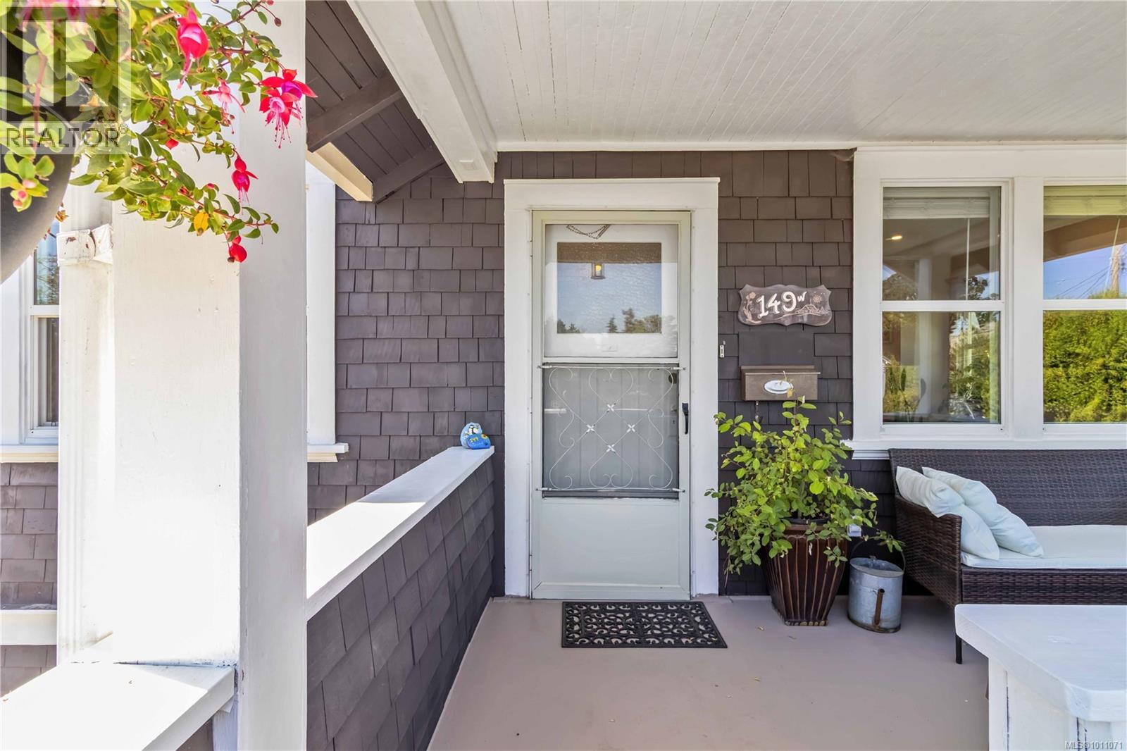 149 Maddock Ave W