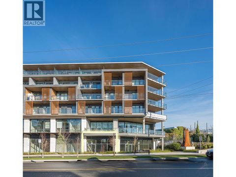 156 422 E 3RD STREET North Vancouver BC V7L0K1